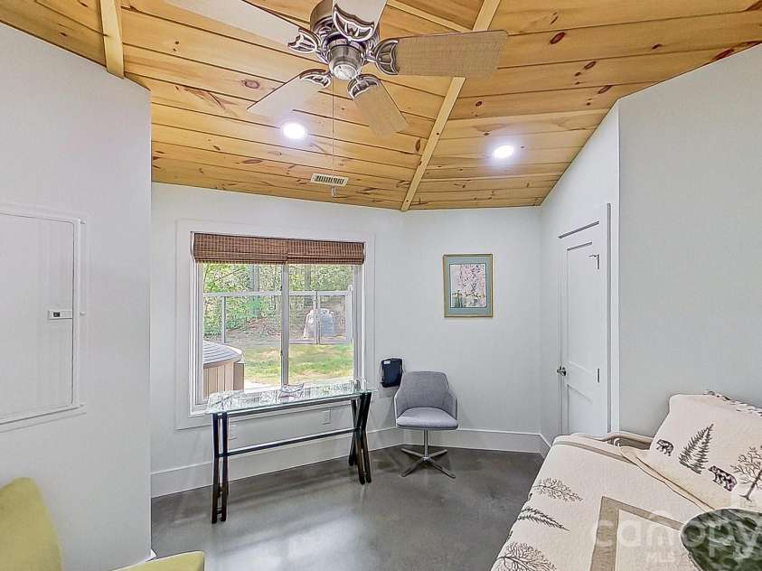 16 Caddis Court, Marshall, NC 28753.  MLS# CAR4353781, YatesRealty ID 3704. 
