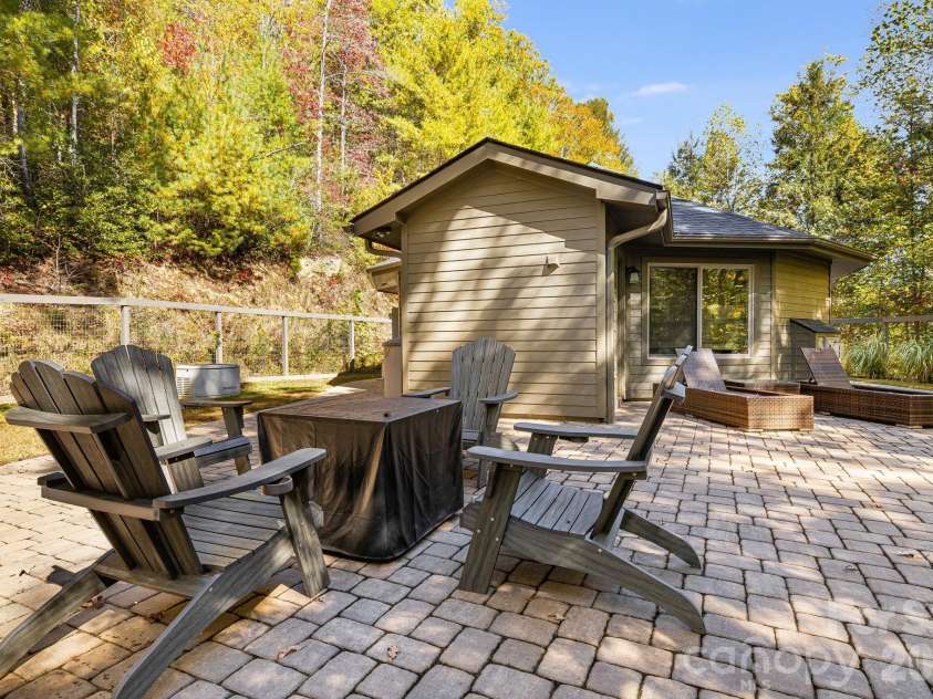 16 Caddis Court, Marshall, NC 28753.  MLS# CAR4353781, YatesRealty ID 3704. 