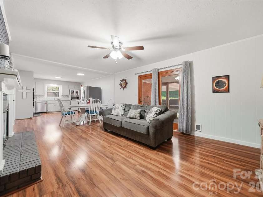 115 WEDGEWOOD Drive, Morganton, NC 28655.  MLS# CAR4396426, YatesRealty ID 37041. 