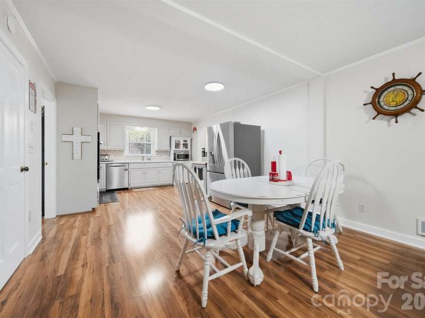 115 WEDGEWOOD Drive, Morganton, NC 28655.  MLS# CAR4396426, YatesRealty ID 37041. 