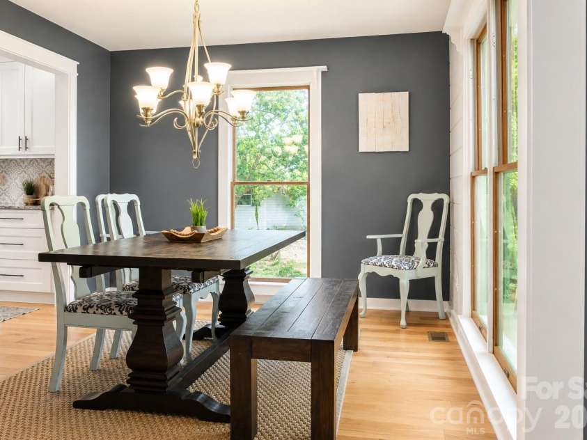 7947 Lakeview Drive, Denver, NC 28037.  MLS# CAR4396395, YatesRealty ID 37043. Dining Room