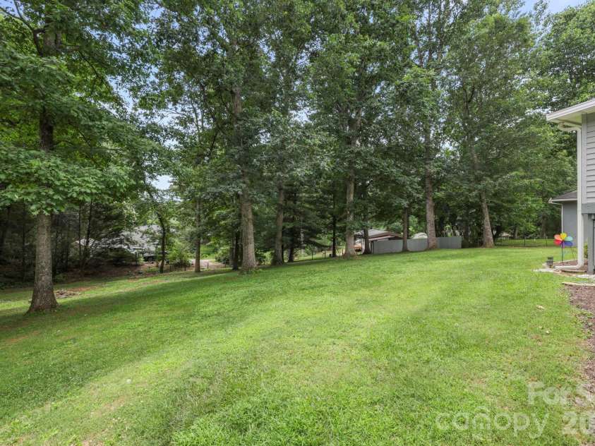 229 Concord Road, Asheville, NC 28803.  MLS# CAR4399549, YatesRealty ID 37044. 