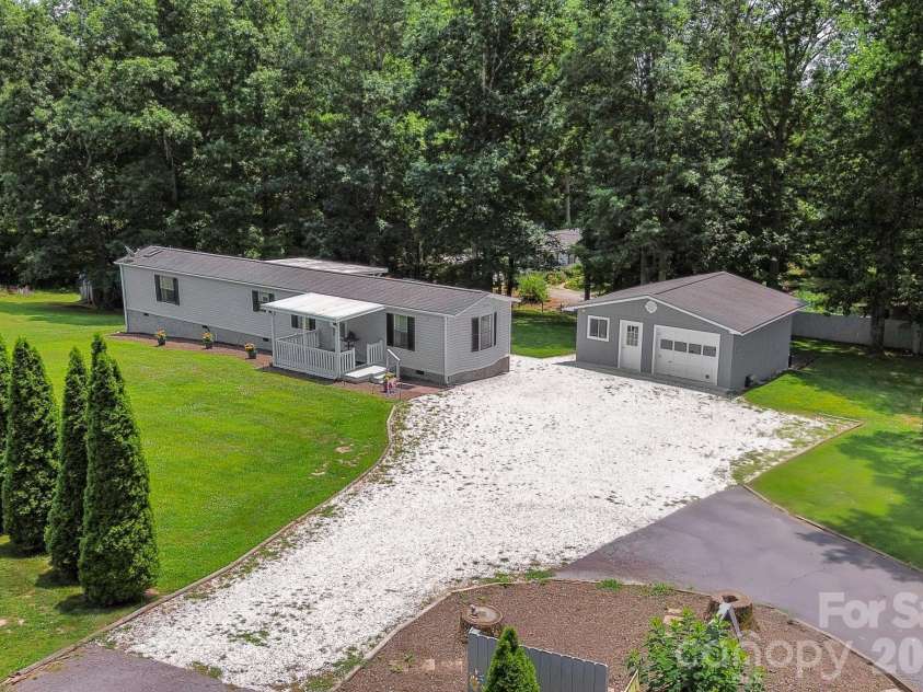 229 Concord Road, Asheville, NC 28803.  MLS# CAR4399549, YatesRealty ID 37044. 