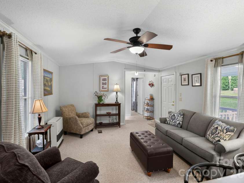 229 Concord Road, Asheville, NC 28803.  MLS# CAR4399549, YatesRealty ID 37044. 
