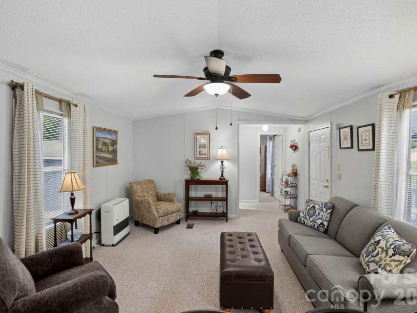 229 Concord Road, Asheville, NC 28803.  MLS# CAR4399549, YatesRealty ID 37044. 