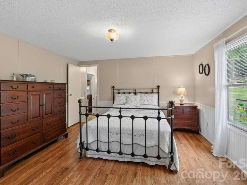 229 Concord Road, Asheville, NC 28803.  MLS# CAR4399549, YatesRealty ID 37044. 