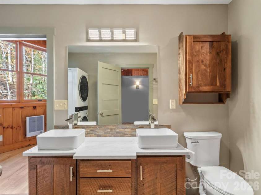 191 Fork Road, Burnsville, NC 28714.  MLS# CAR4355086, YatesRealty ID 37045. Guest house bathroom