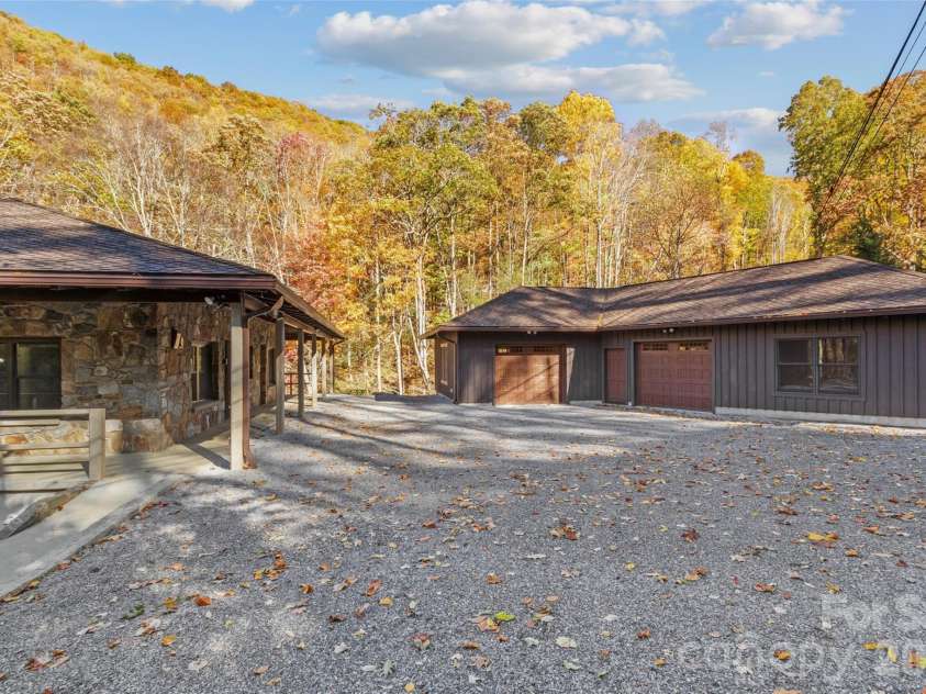 191 Fork Road, Burnsville, NC 28714.  MLS# CAR4355086, YatesRealty ID 37045. Main house and upper garage