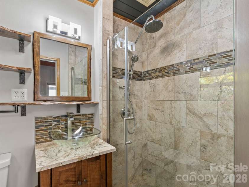 191 Fork Road, Burnsville, NC 28714.  MLS# CAR4355086, YatesRealty ID 37045. Main house full bath
