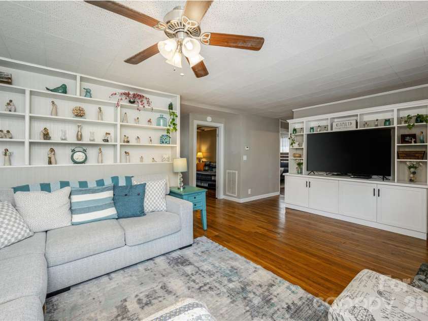 419 Big Bend Road, Brevard, NC 28712.  MLS# CAR4398775, YatesRealty ID 37046. Built-In Shelf /TV Shelf does not convey