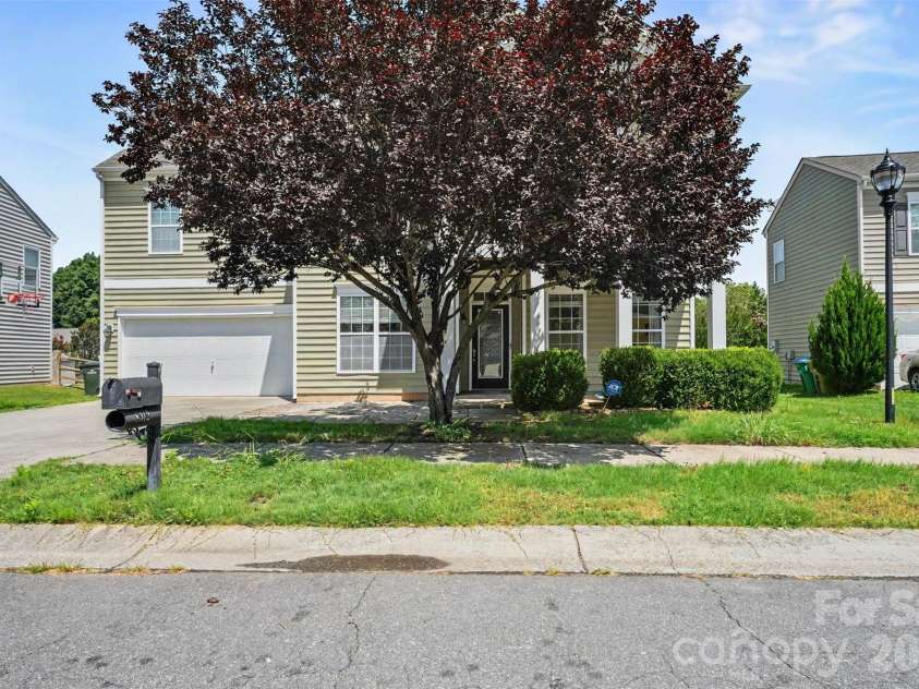 8312 Compton acres Lane, Waxhaw, NC 28173.  MLS# CAR4395808, YatesRealty ID 37047. 