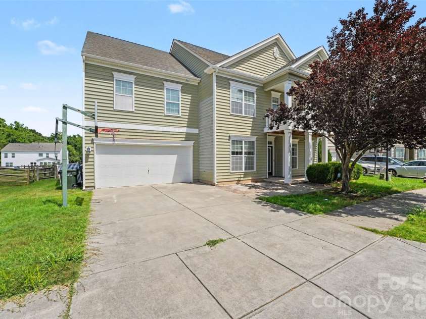 8312 Compton acres Lane, Waxhaw, NC 28173.  MLS# CAR4395808, YatesRealty ID 37047. 