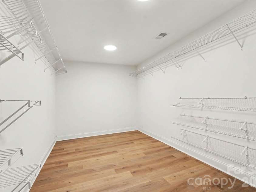 8312 Compton acres Lane, Waxhaw, NC 28173.  MLS# CAR4395808, YatesRealty ID 37047. 