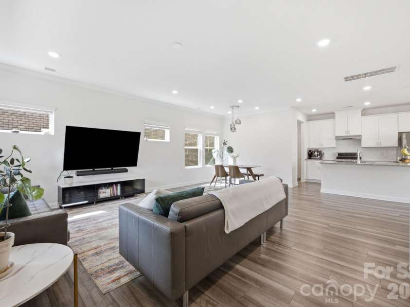 1218 Colgher Street, Charlotte, NC 28227.  MLS# CAR4399703, YatesRealty ID 37049. 