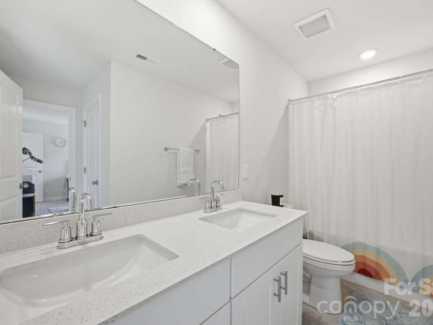 1218 Colgher Street, Charlotte, NC 28227.  MLS# CAR4399703, YatesRealty ID 37049. 