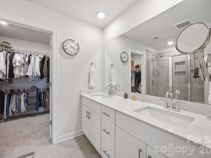 1218 Colgher Street, Charlotte, NC 28227.  MLS# CAR4399703, YatesRealty ID 37049. 