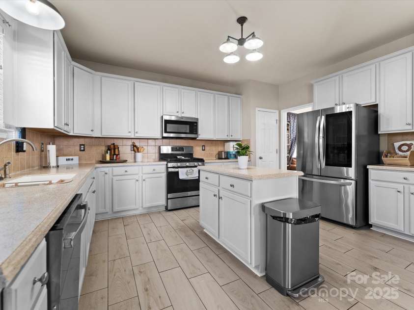 12028 Regal Lily Lane, Huntersville, NC 28078.  MLS# CAR4239807, YatesRealty ID 3705. 