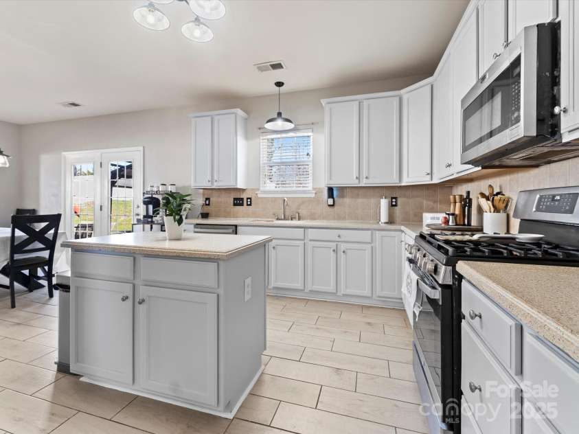 12028 Regal Lily Lane, Huntersville, NC 28078.  MLS# CAR4239807, YatesRealty ID 3705. 