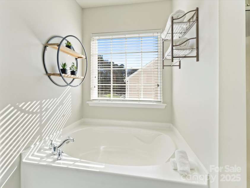 12028 Regal Lily Lane, Huntersville, NC 28078.  MLS# CAR4239807, YatesRealty ID 3705. 