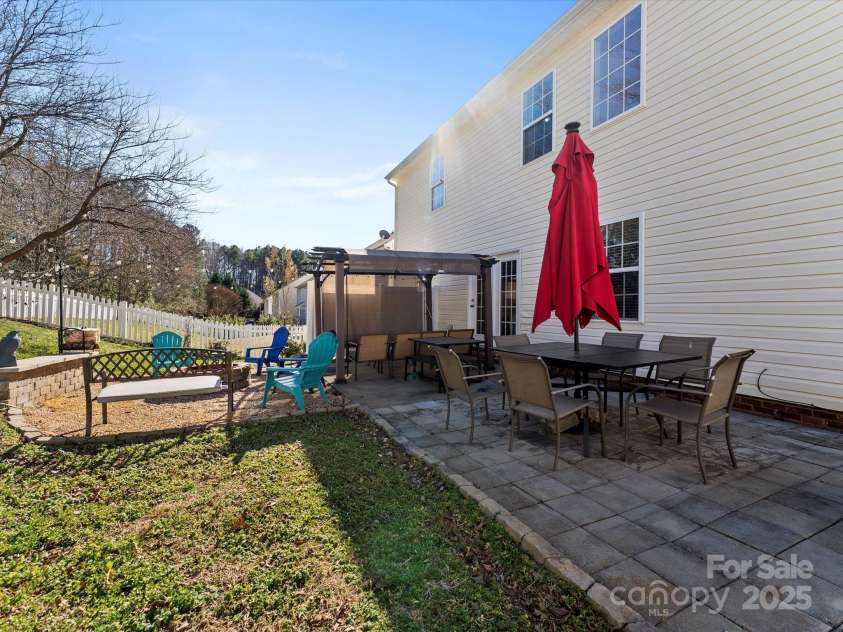 12028 Regal Lily Lane, Huntersville, NC 28078.  MLS# CAR4239807, YatesRealty ID 3705. 
