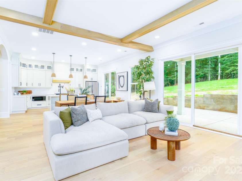 150 Forest Creek Drive, Statesville, NC 28625.  MLS# CAR4286307, YatesRealty ID 3705. 