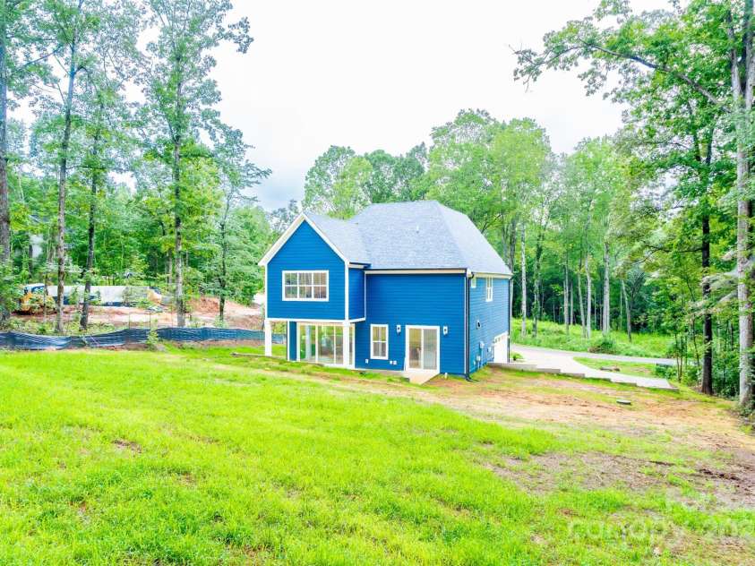 150 Forest Creek Drive, Statesville, NC 28625.  MLS# CAR4286307, YatesRealty ID 3705. 
