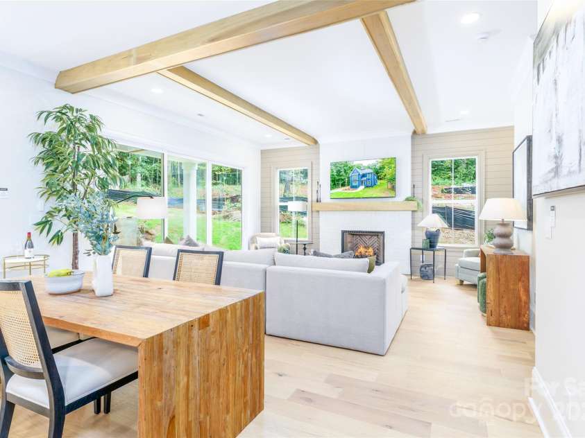 150 Forest Creek Drive, Statesville, NC 28625.  MLS# CAR4286307, YatesRealty ID 3705. Dining Area