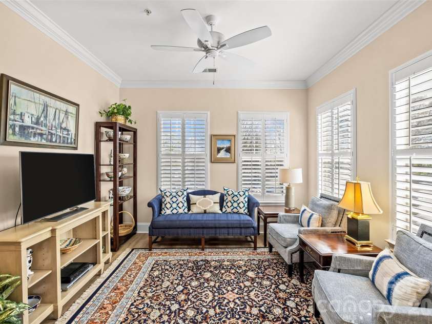 2994 Selwyn Avenue, Charlotte, NC 28209.  MLS# CAR4354411, YatesRealty ID 3705. 