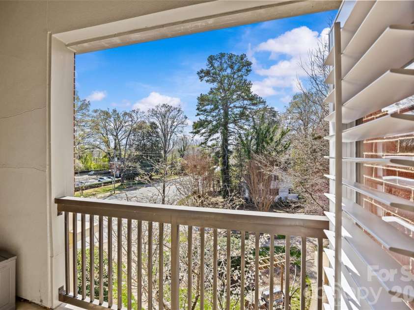 2994 Selwyn Avenue, Charlotte, NC 28209.  MLS# CAR4354411, YatesRealty ID 3705. 