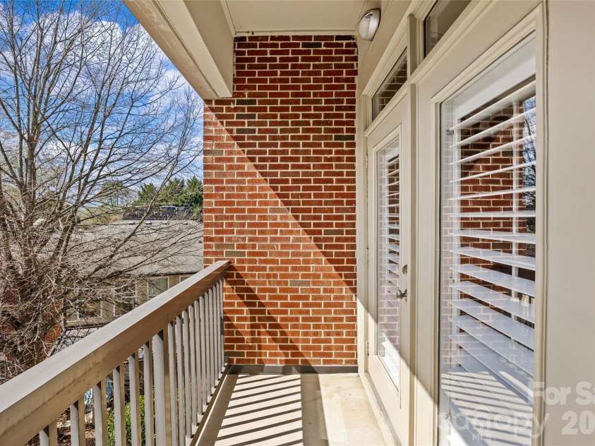 2994 Selwyn Avenue, Charlotte, NC 28209.  MLS# CAR4354411, YatesRealty ID 3705. 
