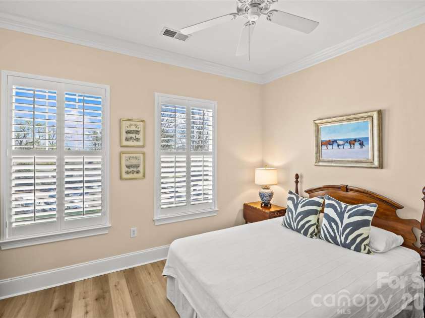 2994 Selwyn Avenue, Charlotte, NC 28209.  MLS# CAR4354411, YatesRealty ID 3705. 