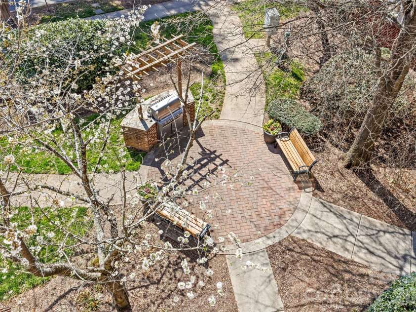 2994 Selwyn Avenue, Charlotte, NC 28209.  MLS# CAR4354411, YatesRealty ID 3705. 