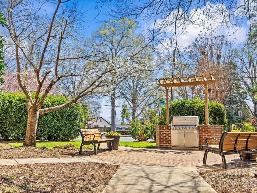 2994 Selwyn Avenue, Charlotte, NC 28209.  MLS# CAR4354411, YatesRealty ID 3705. 