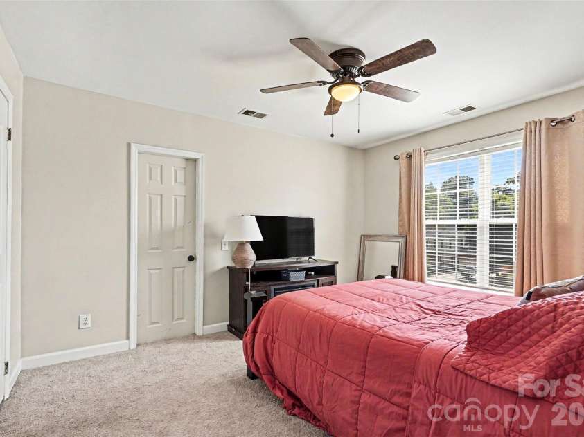8021 Pelorus Lane, Charlotte, NC 28269.  MLS# CAR4394825, YatesRealty ID 37050. Bedroom 3