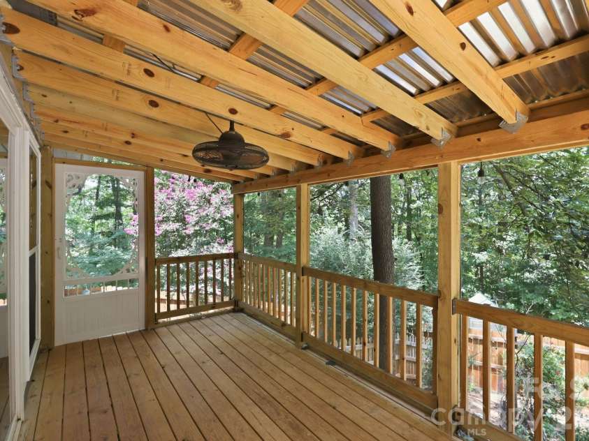 340 Oakwood Lane, Columbus, NC 28722.  MLS# CAR4402990, YatesRealty ID 37051. 