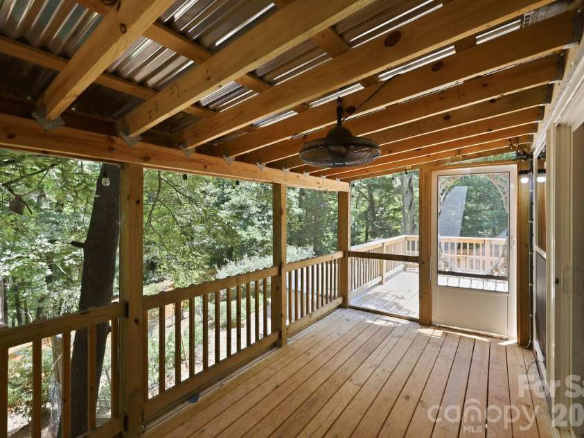 340 Oakwood Lane, Columbus, NC 28722.  MLS# CAR4402990, YatesRealty ID 37051. 