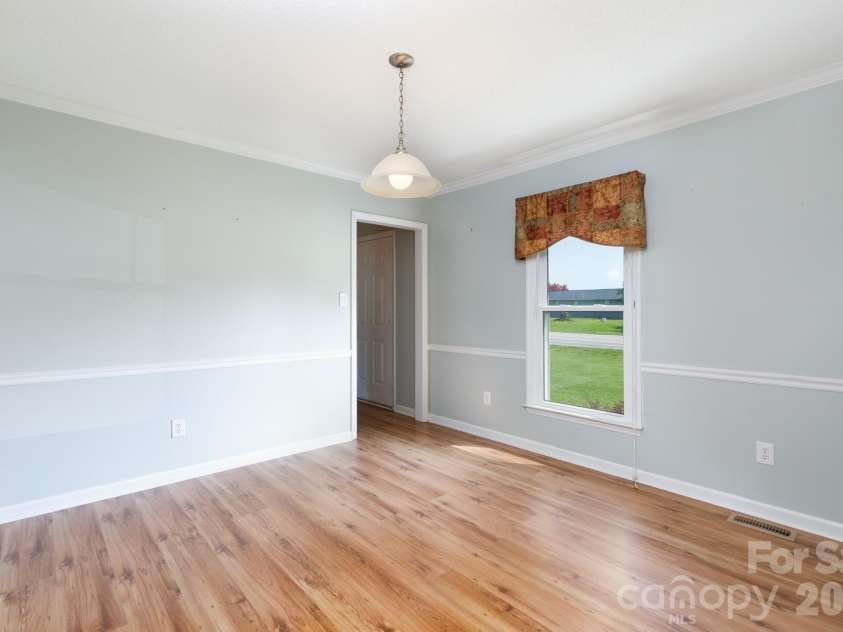 2213 Eastview Road, Rock Hill, SC 29732.  MLS# CAR4403945, YatesRealty ID 37054. 