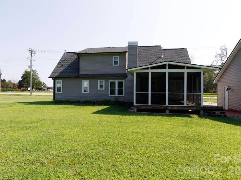 2213 Eastview Road, Rock Hill, SC 29732.  MLS# CAR4403945, YatesRealty ID 37054. 
