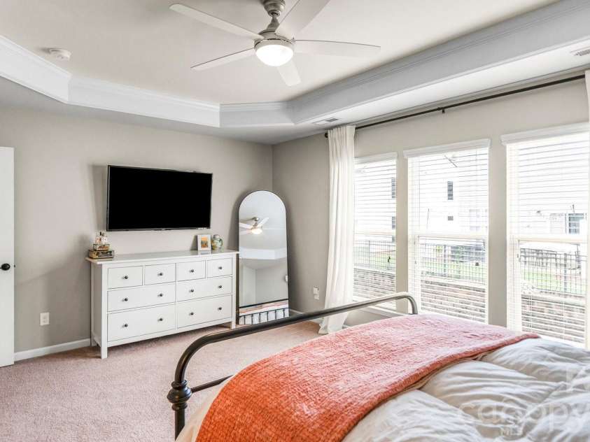 2429 Diplomat Lane, Charlotte, NC 28210.  MLS# CAR4404417, YatesRealty ID 37056. 