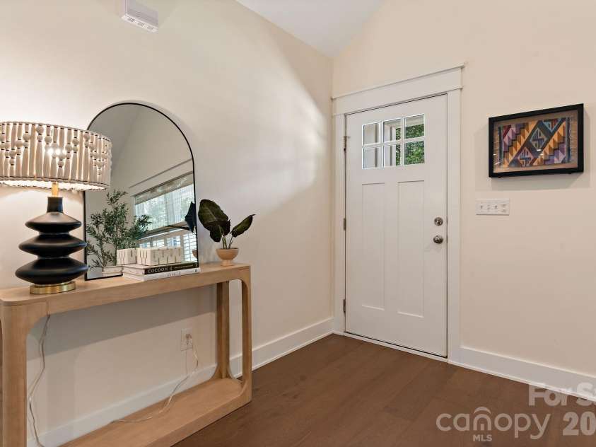 109 Logan Lane, Belmont, NC 28012.  MLS# CAR4399326, YatesRealty ID 37059. 