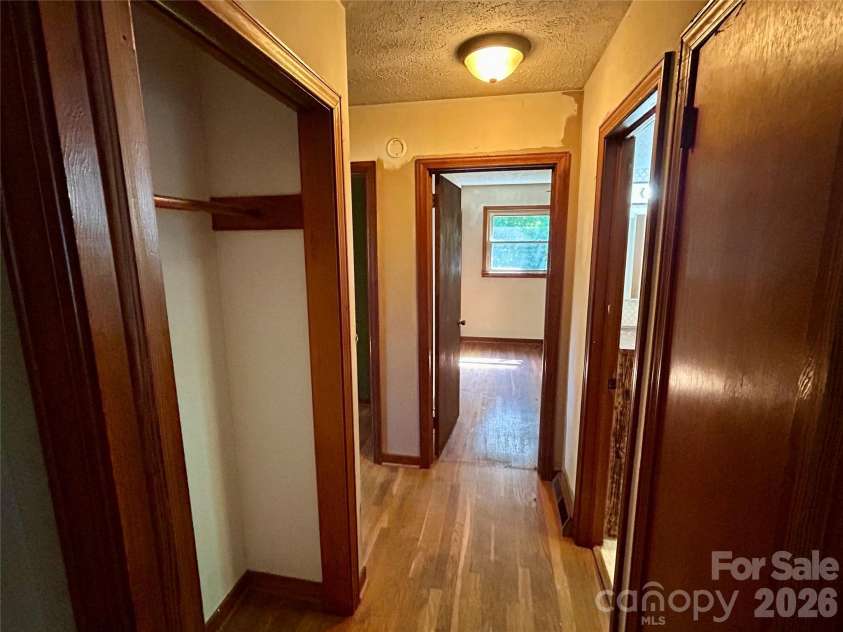 169 Double Island Road, Burnsville, NC 28714.  MLS# CAR4396716, YatesRealty ID 37060. 