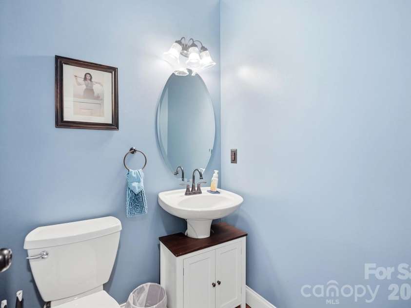 1338 Wrangell Lane, Charlotte, NC 28214.  MLS# CAR4397476, YatesRealty ID 37061. 