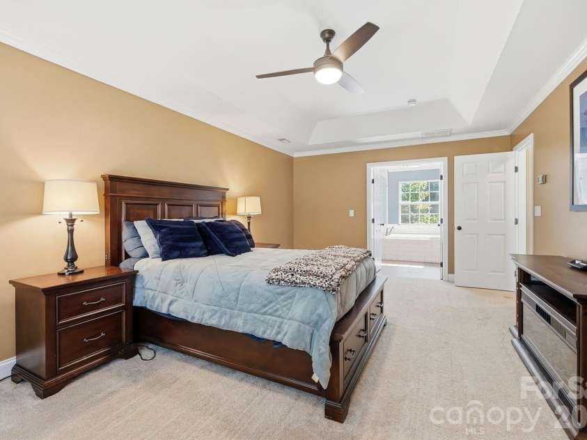 1338 Wrangell Lane, Charlotte, NC 28214.  MLS# CAR4397476, YatesRealty ID 37061. 