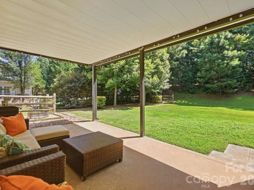 1338 Wrangell Lane, Charlotte, NC 28214.  MLS# CAR4397476, YatesRealty ID 37061. 