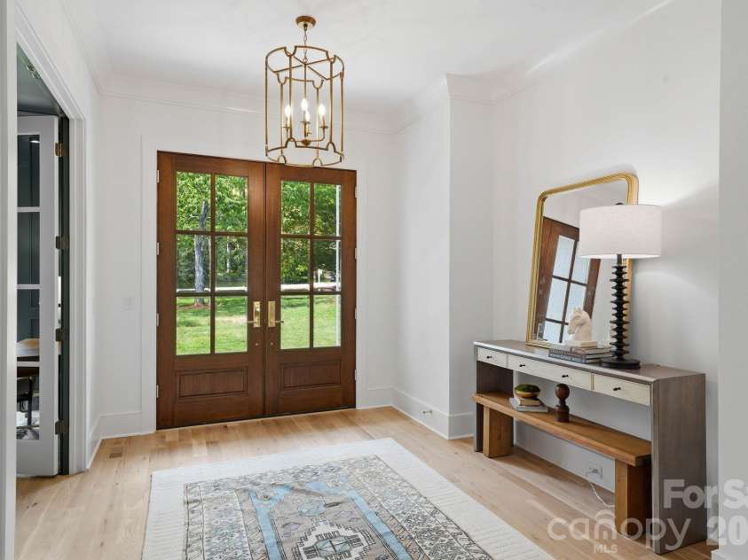 539 Mammoth Oaks Drive, Charlotte, NC 28270.  MLS# CAR4379128, YatesRealty ID 37062. 