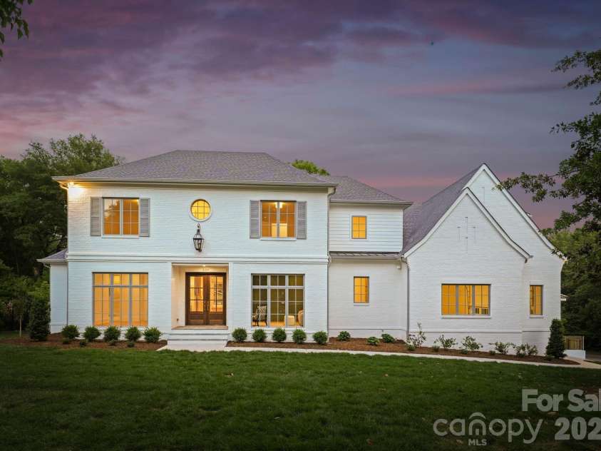 539 Mammoth Oaks Drive, Charlotte, NC 28270.  MLS# CAR4379128, YatesRealty ID 37062. 