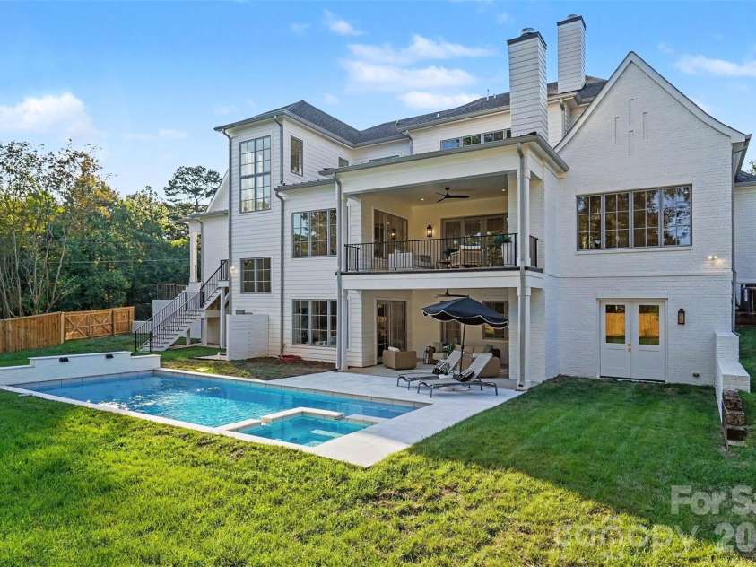 539 Mammoth Oaks Drive, Charlotte, NC 28270.  MLS# CAR4379128, YatesRealty ID 37062. 