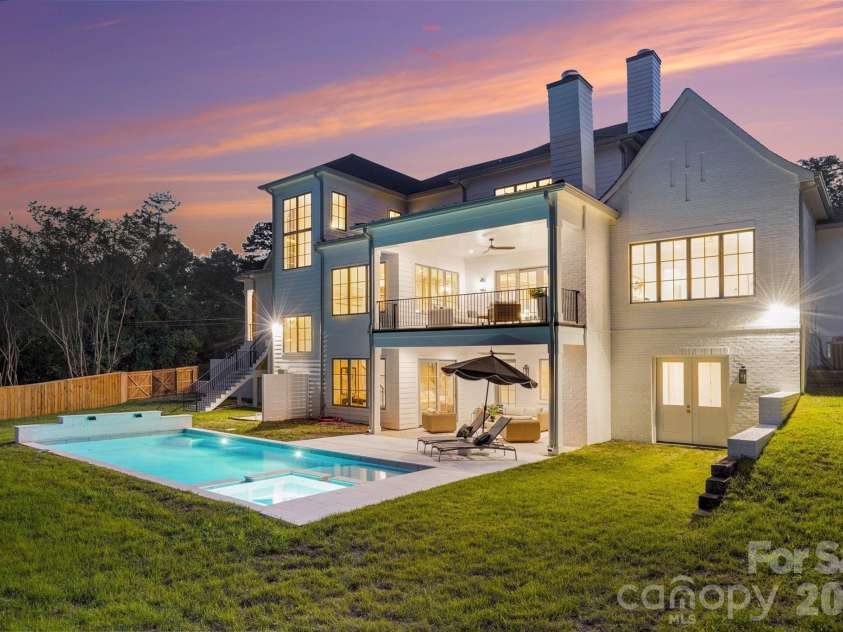 539 Mammoth Oaks Drive, Charlotte, NC 28270.  MLS# CAR4379128, YatesRealty ID 37062. 