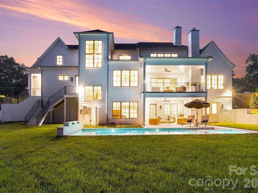 539 Mammoth Oaks Drive, Charlotte, NC 28270.  MLS# CAR4379128, YatesRealty ID 37062. 