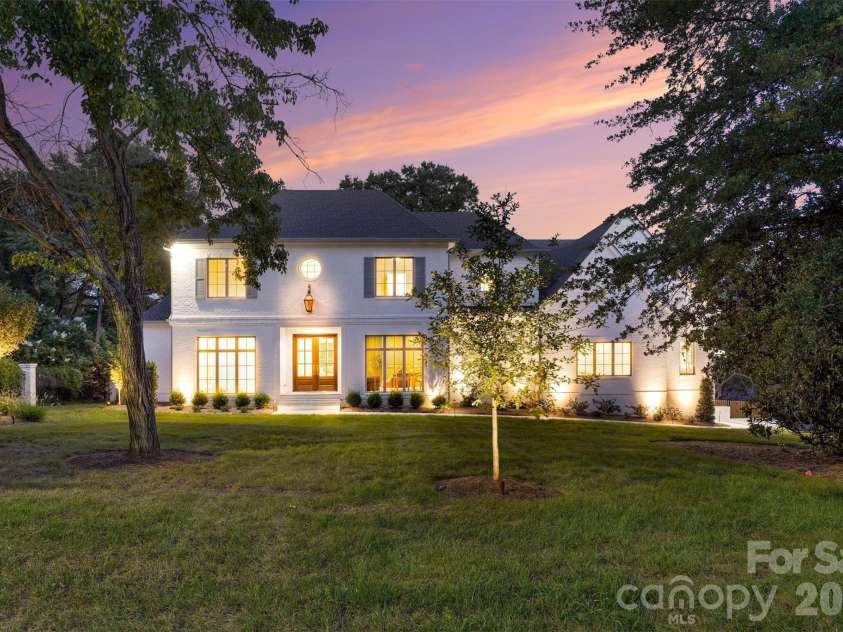 539 Mammoth Oaks Drive, Charlotte, NC 28270.  MLS# CAR4379128, YatesRealty ID 37062. 